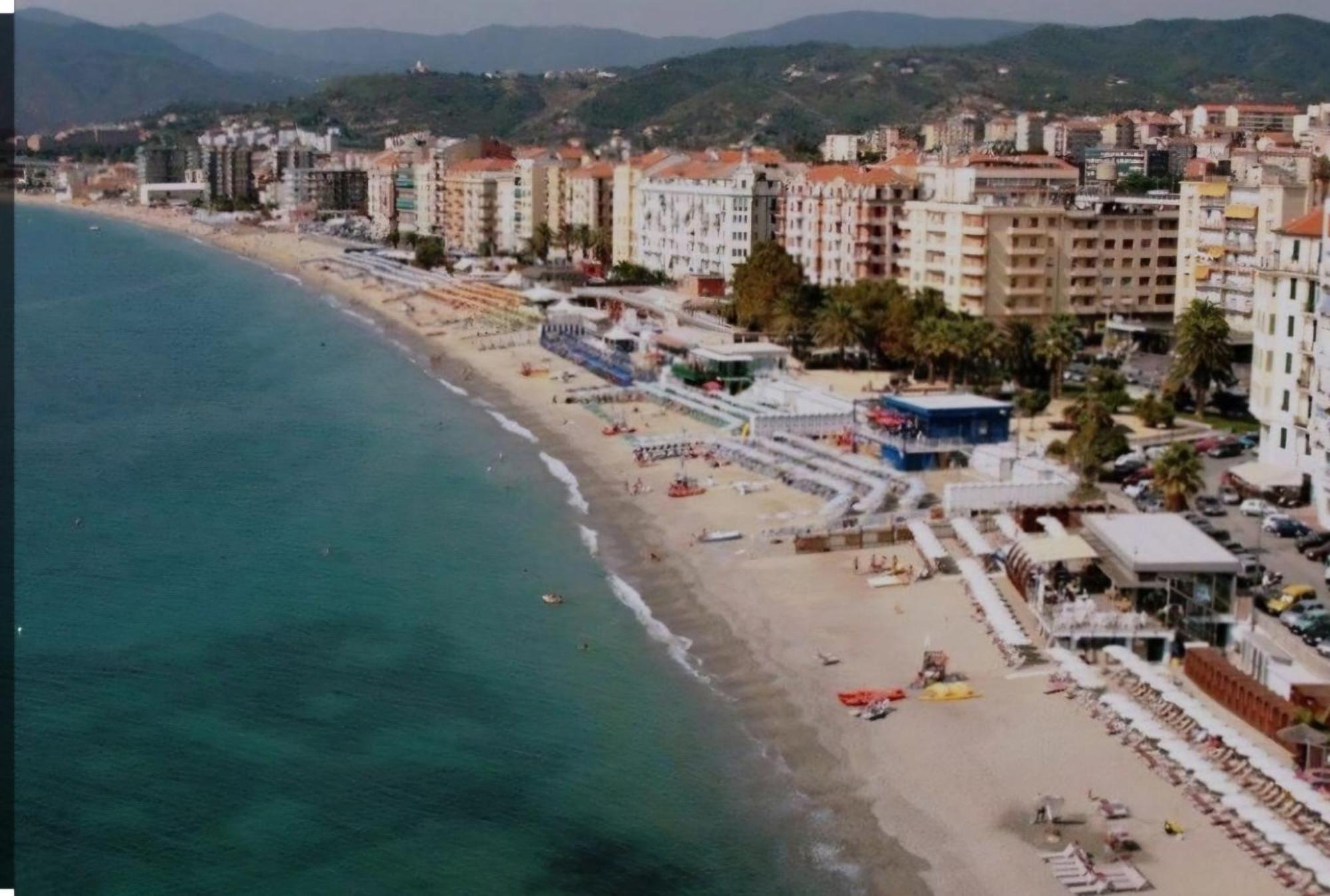 Il Talismano-In Citta -Vicino Al Mare Apartment ซาโวนา ภายนอก รูปภาพ